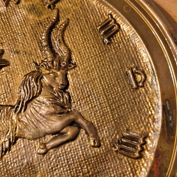 Peerage Capricorn zodiac plate - Picture 5 of 16